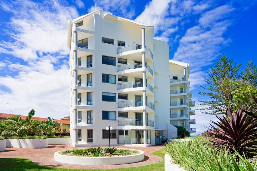 Oceanside Resort - Absolute Beachfront Apartments Gold Coast Exterior foto